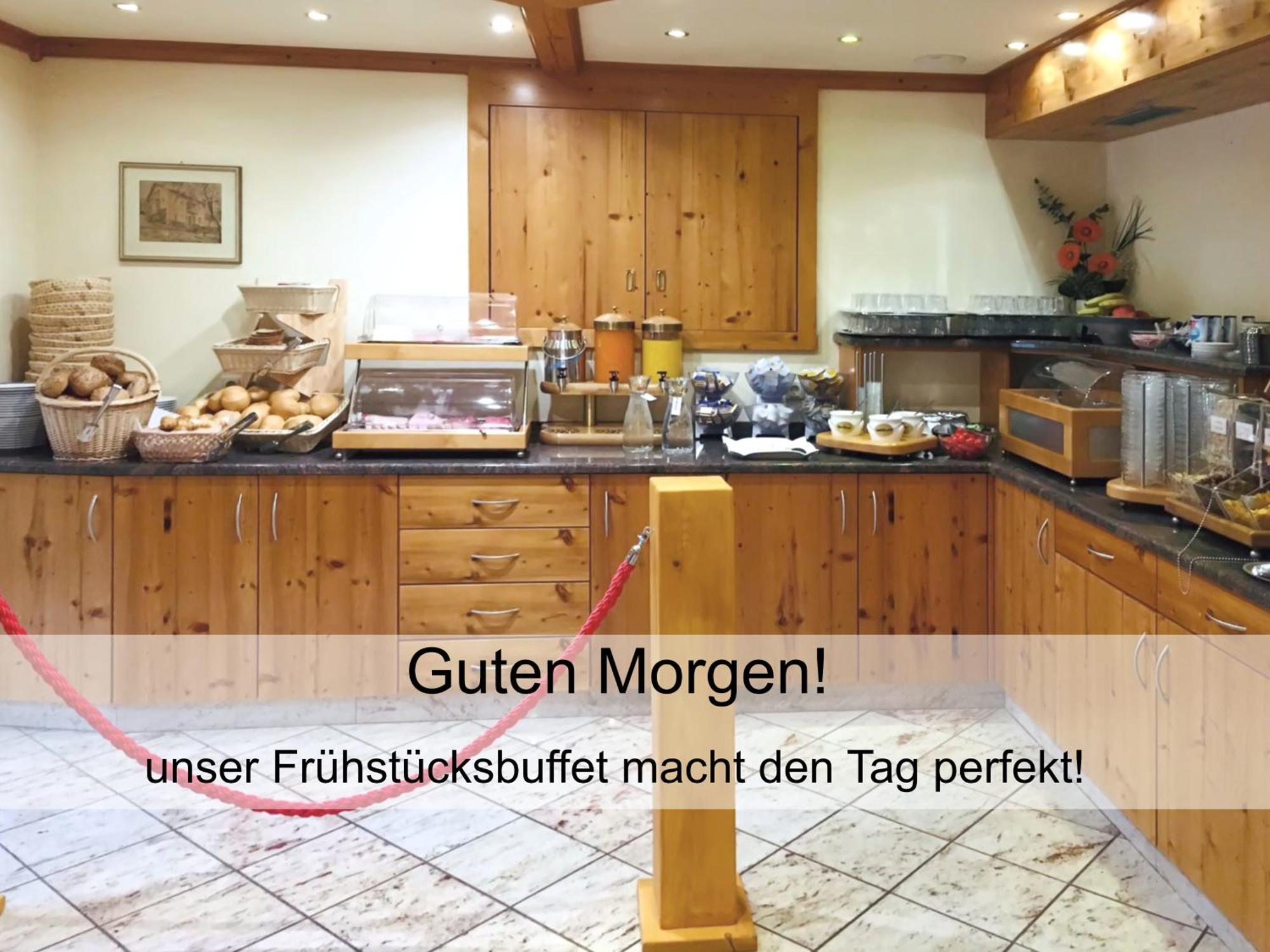 Garnihotel Zur Linde - Bayerischer Wald - Aktivcard Mit 154 Kostenfreien Leistungen - Kostenloser Parkplatz 洛恩堡 外观 照片